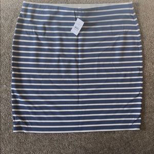 NWT loft white/blue large pencil skirt
